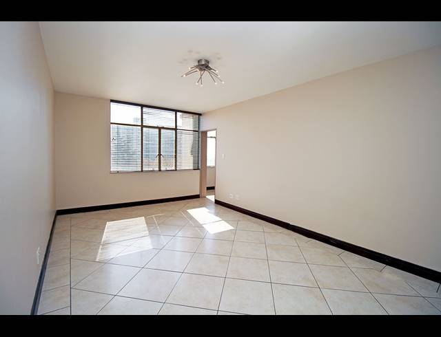 1 BEDROOM APARTMENT FOR SALE IN BEDFORD GARDENS